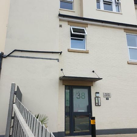 Close To Beach And Town Square Bournemouth Exterior photo